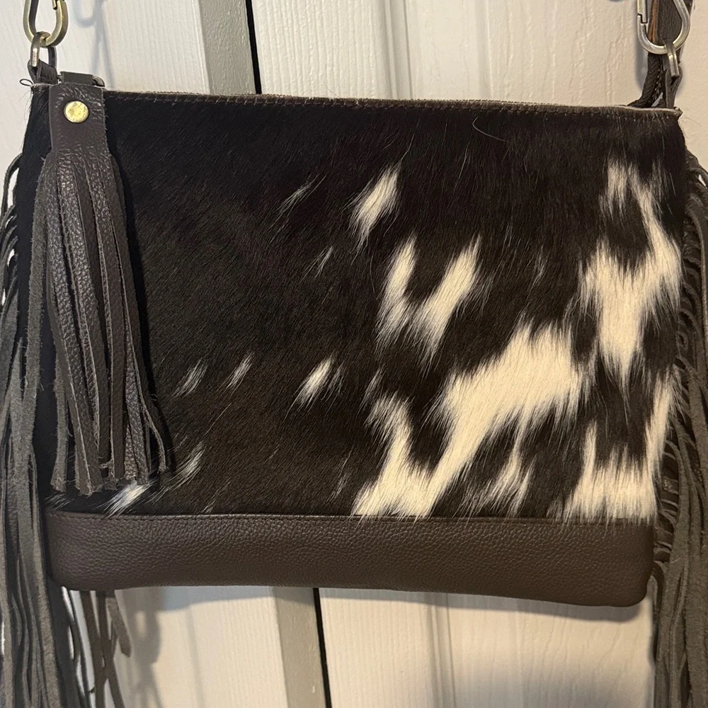 Brown& White Fringe Cowhide Crossbody Bag with Tassel - Picture 5 of 11